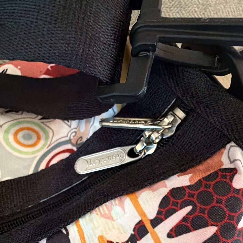 LeSportsac Women’s Large Retired Art School Print Travel Weekender Duffle Zip - Picture 8 of 15
